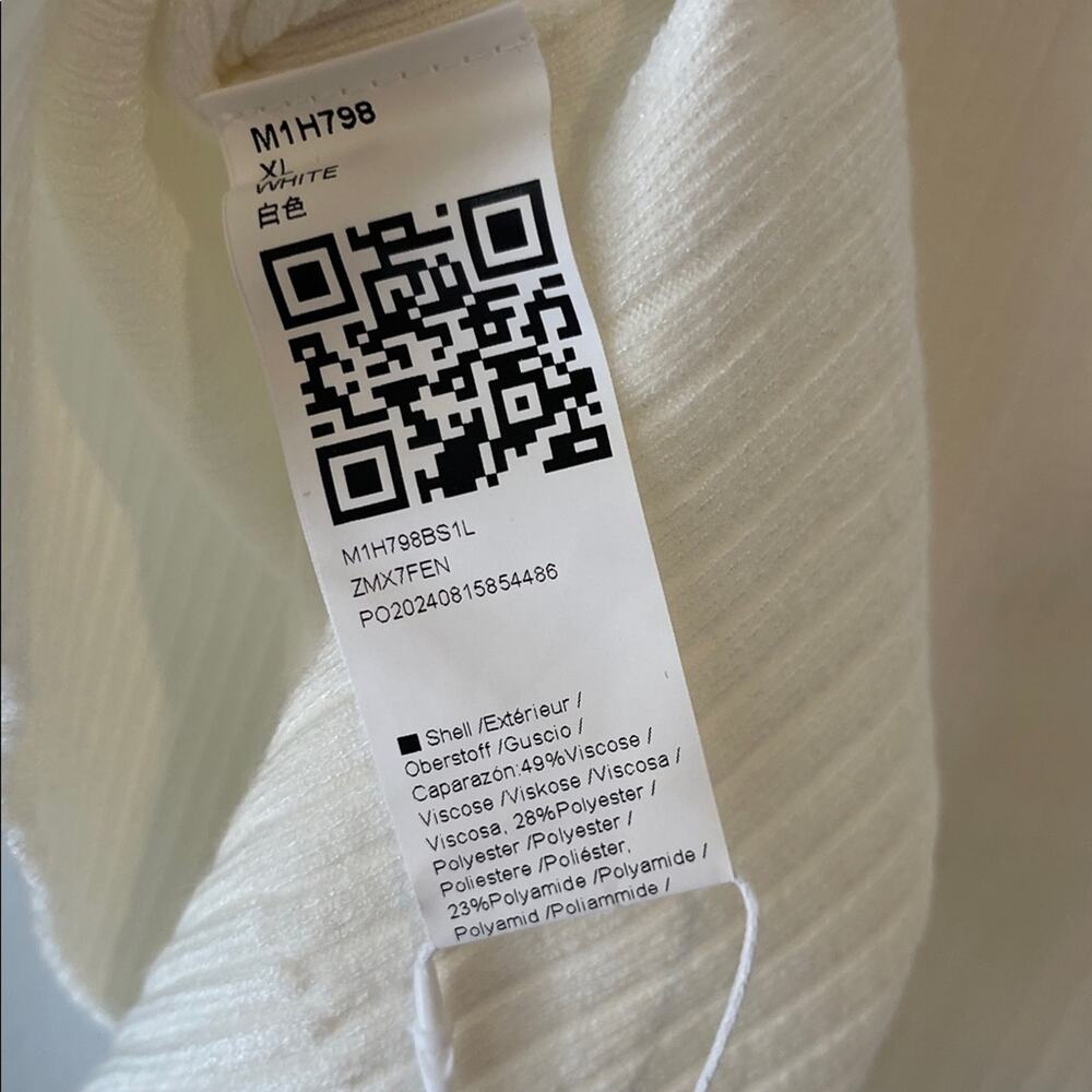 White Ribbed Knit Sleeveless Top - Picture 8 of 8